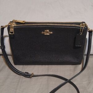 Like New! Coach Lyla Pebble Leather Crossbody